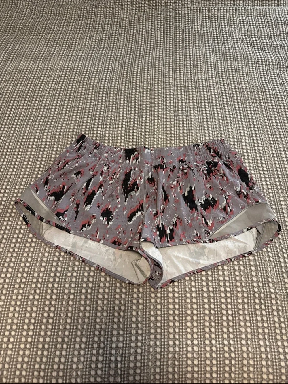 Lululemon Hotty Hot Short II *2.5